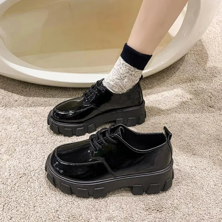 Hot%20Classic%20Black%20Platform%20Oxford%20Shoes%20Women%20Loafers%20Summer%20Autumn%20Casual%20Lace%20Up%20Flats%20Ladies%20Punk%20Gothic%20Leather%20Chunky%20Shoes%20Moonlight%20Shines%20-%20Image%202