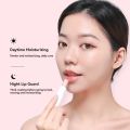 4g Strawberry Peach Fruity Deep Moisture Lip Balm Portable Organic Vitamins Plump Elastic Shiny for Hydrating Lip Care Balm. 