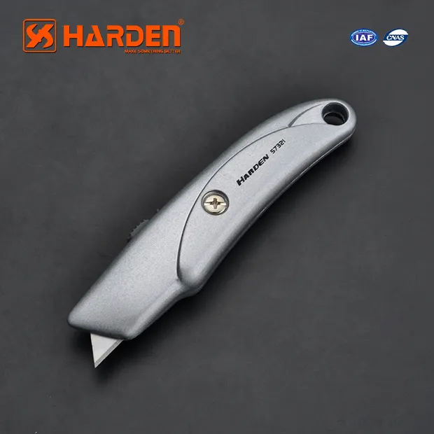 Harden%20Retractable%20Universal%20Cutter%20150mm%20Utility%20Cutter%20Professional%20Quality%20Aluminum%20Body%20570321%20-%20Image%202