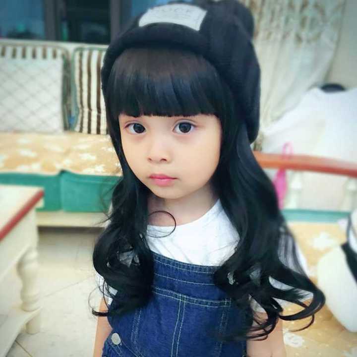 Children's%20Wig%20Female%20Long%20Curly%20Hair%20Cute%20Princess%20Straight%20Bangs%20Long%20Hair%20Little%20Girl%20Realistic%20Full-Head%20Wig%20Girl%20Wig%20Sheath%20-%20Image%206