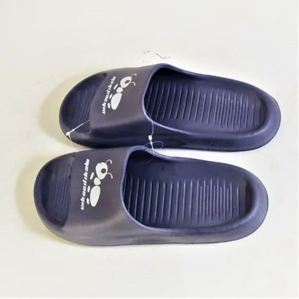 Super%20Comfortable%20and%20durable%20Slide%20Slipper%20sandal%20for%20Men%20and%20Women.%20-%20Image%202