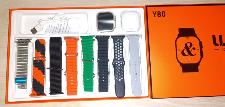 Y80%20Ultra%20smart%20watch%20with%201%20cover%20and%208%20Starps%20-%20Image%203