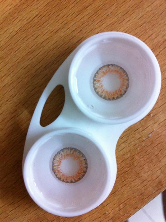 Freshlook%20Contact%20Lens%20Pure%20Hazel(Full%20Set)%20-%20Image%207