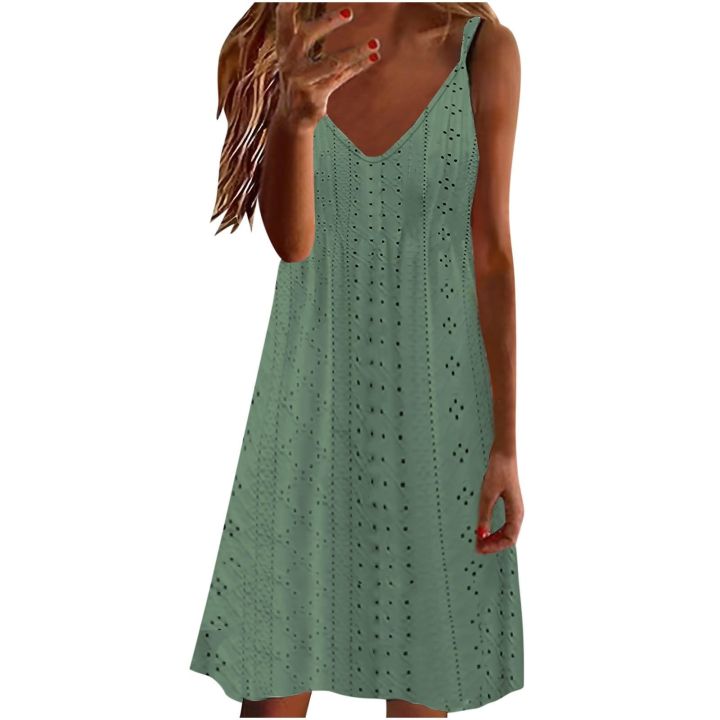 Collar%20spaghetti%20sleeveless%20summer%20white%20ladies%20dress%20eyelet%20lace%20V%20strap%20beach%20midi%20dress%20casual%20loose%20flowing%20suspenders%202024%20-%20Image%205