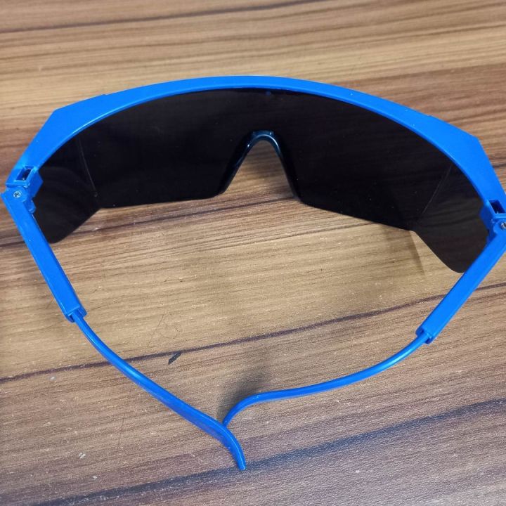 BLACK%20Glass%20Work%20Safety%20Eye%20Protection%20Glasses%20For%20Electrical%20Trade%20Tools%20Sets%20-%20Image%204