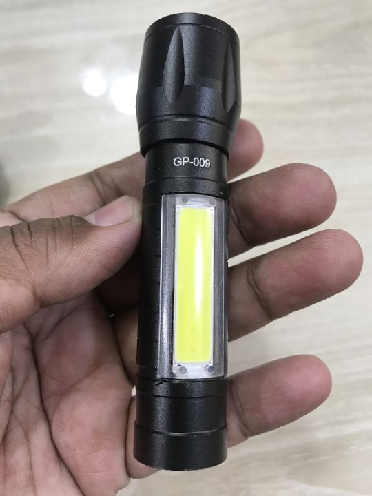 GF007%20LED%20Flashlight%20COB%20Rechargeable%20Mini%20Flashlight%20-%20Image%205