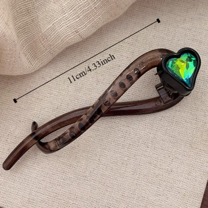 Elegant%20Hairpin%20Heart%20Twisted%20Clip%20Hair%20Styling%20Tool%20Line%20Grab%20Clip%20Colorful%20Hair%20Clip%20Ponytail%20Clip%20Daily%20-%20Image%204