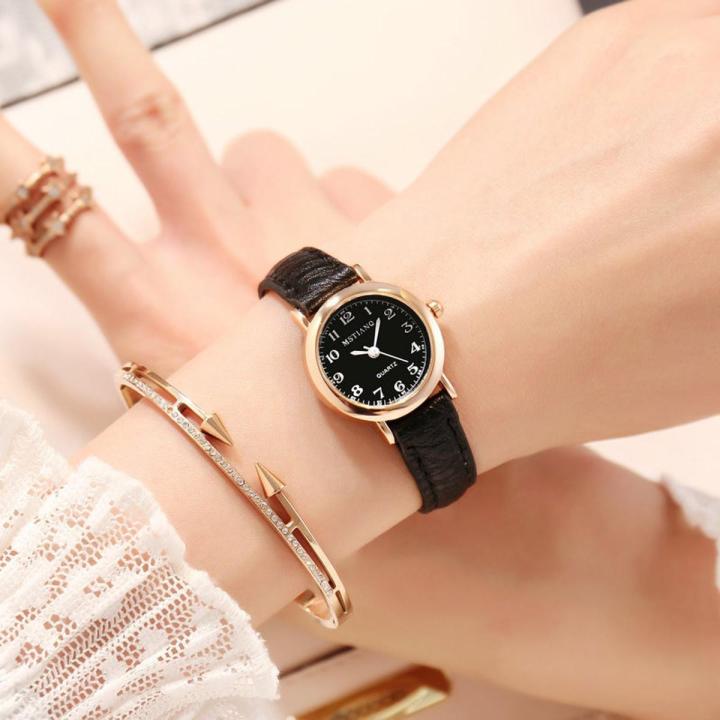 Women's Fashion White Small Watches Ulzzang Brand Ladies Quartz Wristwatch Simple Retro Montre Femme Leather Band Clock 2020