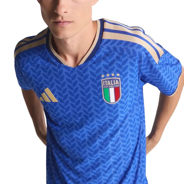 Italy%20FIFA%20World%20Cup%202026%20kits:%20Home,%20Away%20Short%20Sleeve%20Player%20Edition%20Jersey%20-%20Image%205