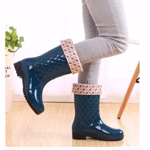 Korean%20Style%20Fleece-Lined%20Rain%20Boots%20Women%20'S%20Rain%20Boots%20Non-Slip%20Waterproof%20Shoes%20Winter%20Fashionable%20Warm%20Mid-Calf%20Cotton%20Rubber%20Shoes%20Rubber%20Boots%20-%20Image%209