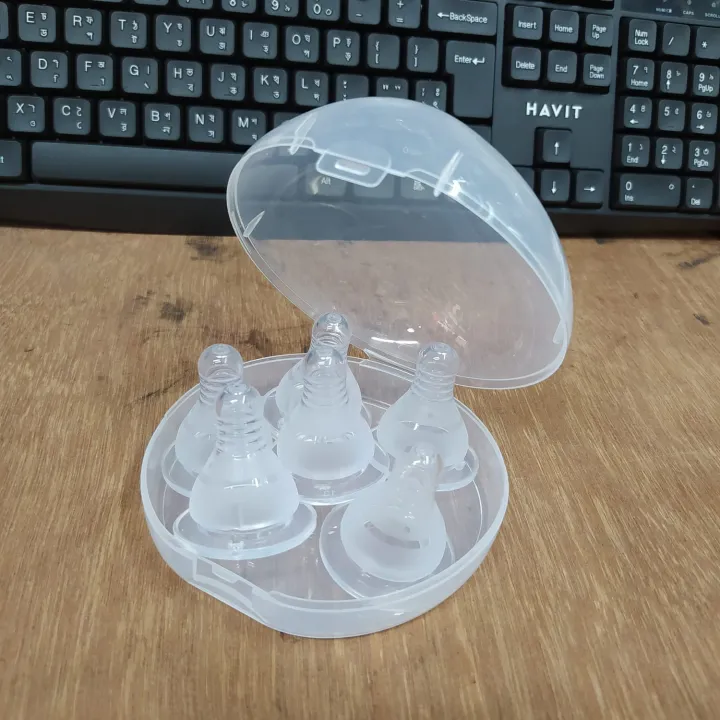 Baby%20Silicone%20Nipple%20Soft%20Silicone%20-6pcs%20With%20Box%20-%20Image%205