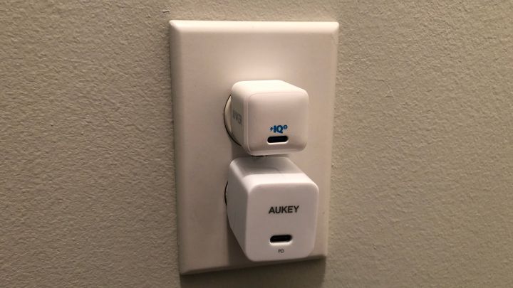 Anker%20PowerPort%20PD%20Nano%2020W%20Power%20Delivery%20USB-C%20Tiny%20Wall%20Charger%20For%20iPhone%2012%2012%20Pro%2012%20Mini%2012%20Pro%20Max%20%20iPhone%2011%20Series%20-%20Image%207