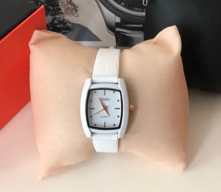 FASHIONABLE%20W%C3%80TCH%20Casual%20analog%20for%20womens%20-%20Image%205