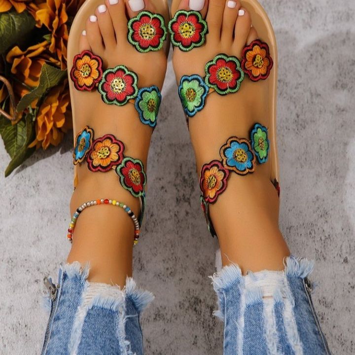 Yellow%20Embroidered%20Faux%20Flower%20Fashion%20Sandals%20Flat%20Plus%20Size%2043%20Summer%20Outdoor%20Beach%20Shoes%20Travel%20Mom%20Shoes%20-%20Image%207