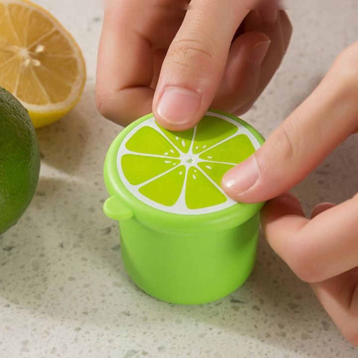 Making%20Ice%20Box%20Cylinder%20Ice%20Cube%20Mold%20Lemon%20Pattern%20Easy%20To%20Demold%20Ice%20Cube%20Maker%20with%20Lid%20Making%20Ice%20Cup%20-%20Image%208