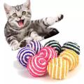 Colorful Sisal Interactive Ball Cat Toy 1pcs.