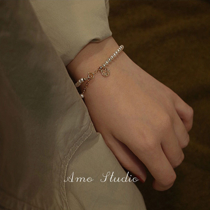 Classic%20Pearl%20Bracelet%20for%20Women%20Jewelry%20Fashion%20Accessory%20-%20Image%202