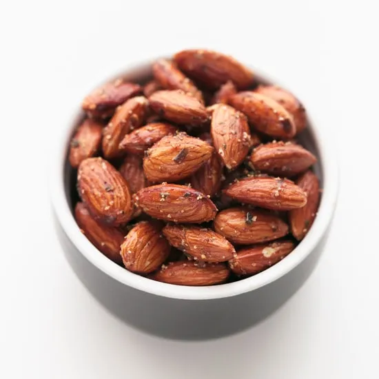 Fried%20-Roasted%20-Salted%20Almonds-%201%20kg%20-%20Image%205