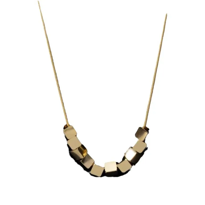 Necklace%202023%20new%20girl's%20small%20square,%20snake%20bone%20clavicle%20chain,%20light%20luxury,%20titanium%20steel,%20niche%20design,%20simple%20French%20-%20Image%205
