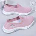2022 new old Beijing cloth shoes, women's soft soles, foreign trade, one foot flying, weaving, breathable mother shoes, middle-aged and elderly walking shoes.