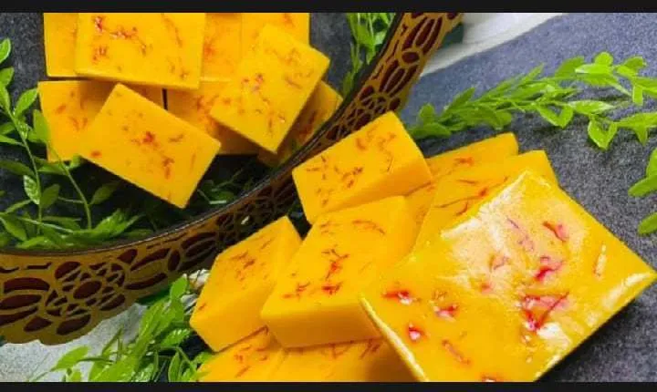 3%20Pcs%20Combo%20Saffron%20Goat%20Milk%20soap%20Handmade%20-%20Image%205