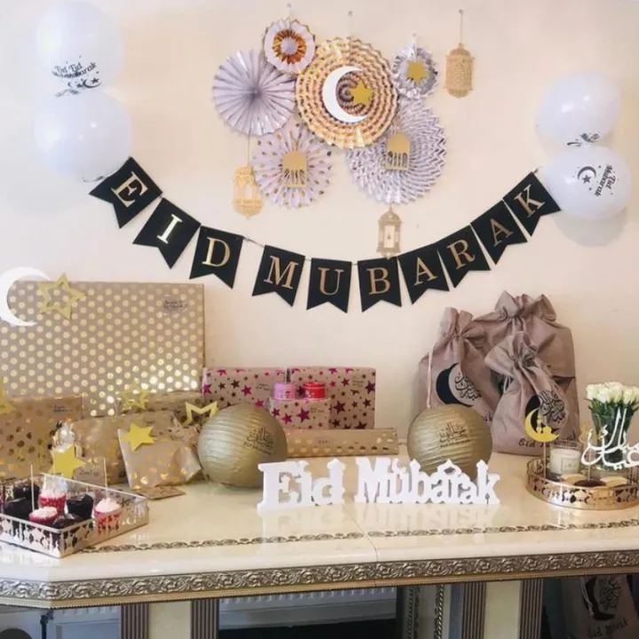 EID%20Mubarak%20Card%20Banner%20%E2%80%93%20Elegant%20Black%20&%20Gold%20EID%20Decoration%20for%20Home,%20Mosque%20&%20Party%20(Pack%20of%201%20Pcs)%20-%20Image%206