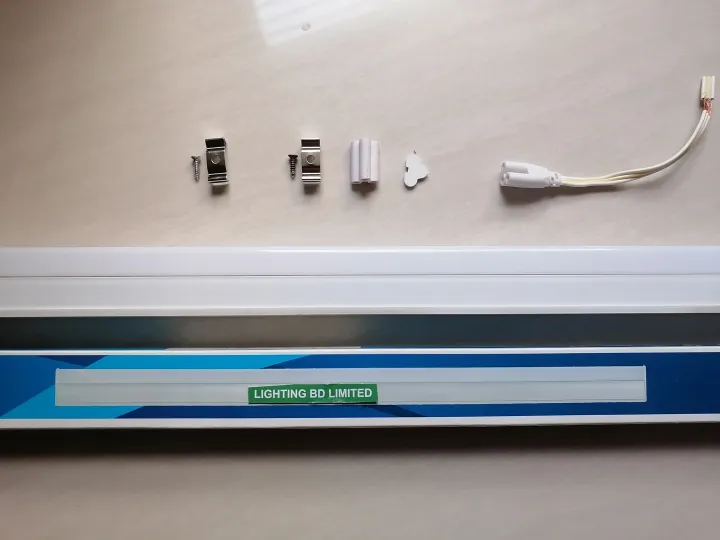 LED%20T5%20Single%20Tube%20Light%20(Batten/%20Wall%20mounted)%20shade,%2010W%20-%20Image%203