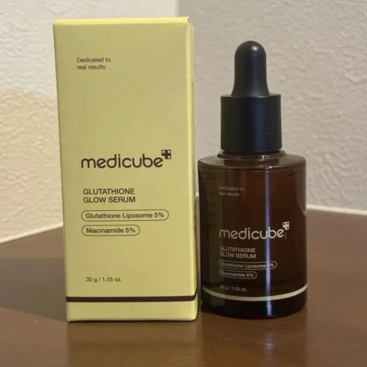 Medicube%20Glutathione%20Glow%20Serum%20(30gm)%20-%20Image%203