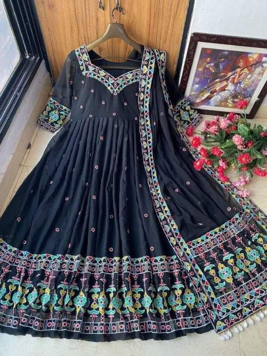 New%20Readymade%20gown%20Skin%20Print%202Piece%20-%20Image%202