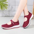 Spring and Summer Old Beijing Cloth Shoes Female Middle-Aged and Elderly Walking Shoes Non-Slip Breathable Mom Shoes Flat Sandals Breathable Mesh Shoes.
