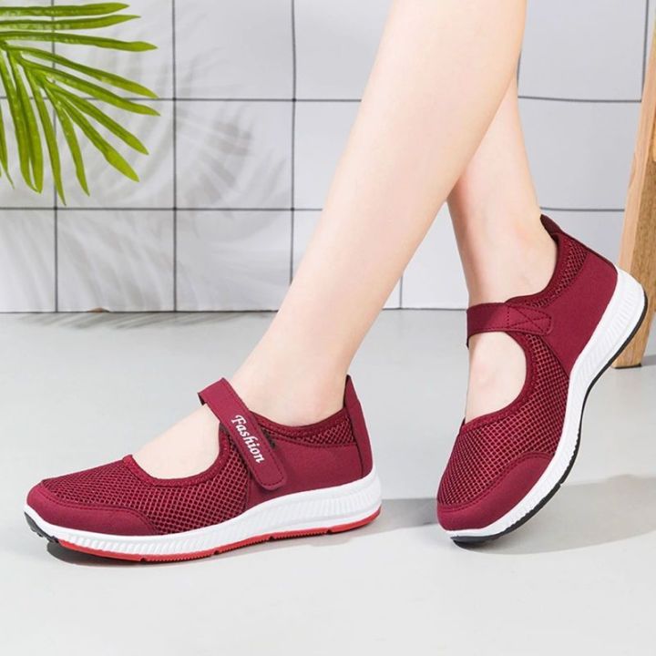 Spring%20and%20Summer%20Old%20Beijing%20Cloth%20Shoes%20Female%20Middle-Aged%20and%20Elderly%20Walking%20Shoes%20Non-Slip%20Breathable%20Mom%20Shoes%20Flat%20Sandals%20Breathable%20Mesh%20Shoes%20-%20Image%206
