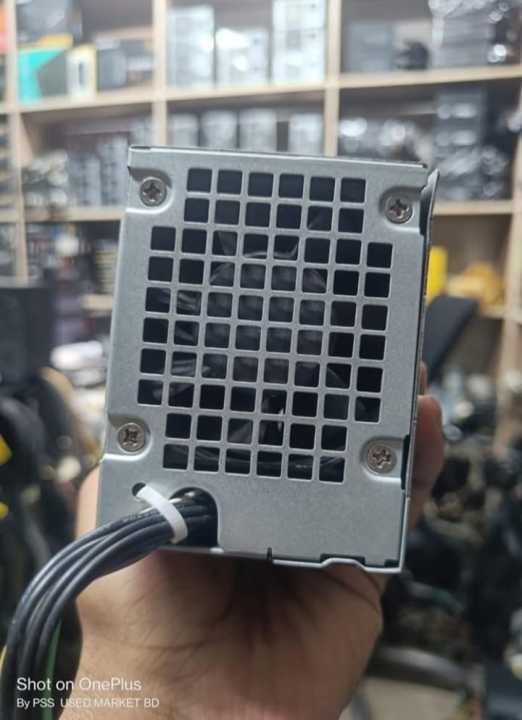 4%20pin%20and%208%20pin%20power%20supply%20-%20Image%205