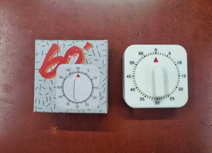 Square 60 Minute Mechanical Multi Purpose Timer- white