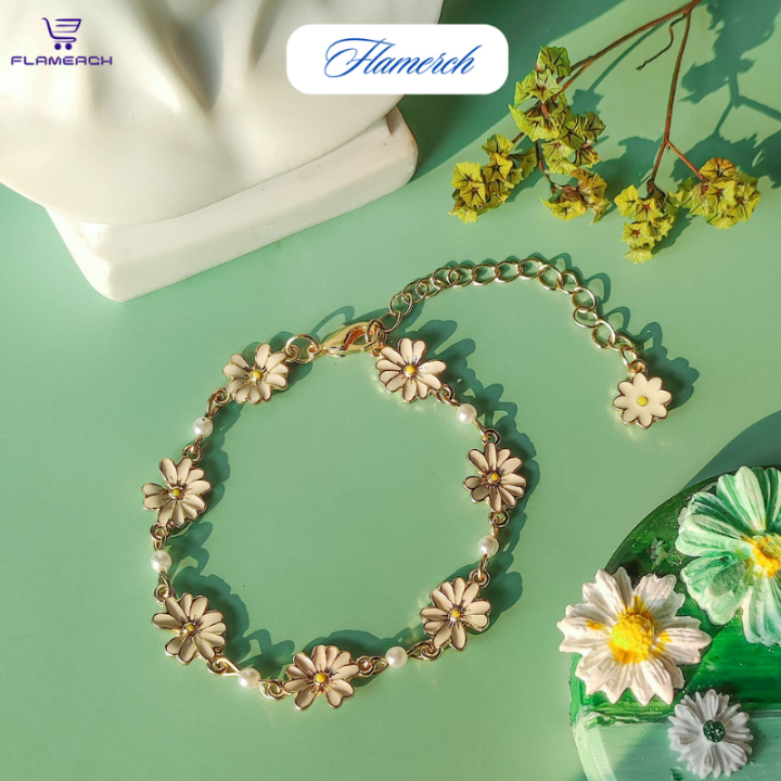 Adjustable%2018K%20Gold%20Plated%20Daisy%20Flower%20Bracelet%20for%20Women,%20Minimalist%20Pearl%20Design,%20Hypoallergenic%20and%20Lead%20Free,%20Perfect%20Gift%20for%20Girls%20-%20Image%205