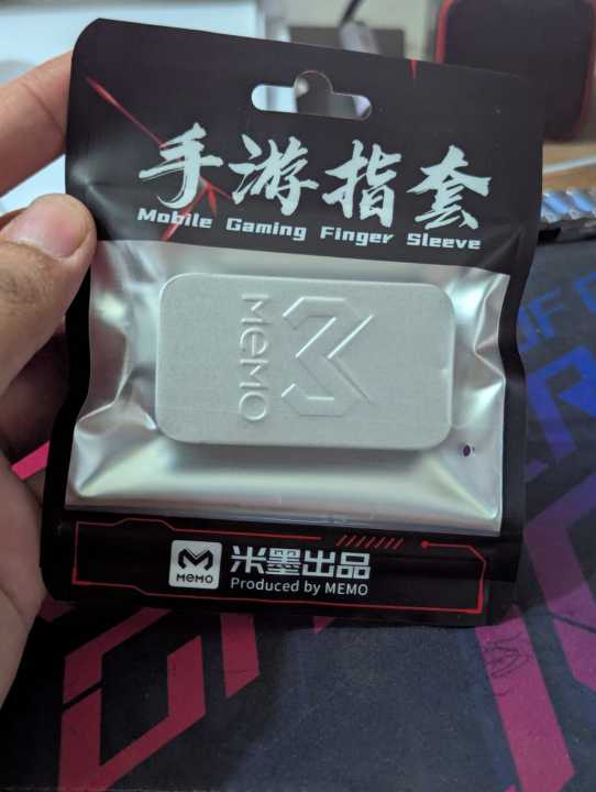 2pair%20Gaming%20Finger%20Sleeves%204%20pieces%20,%20For%20pubg,%20freefire%20,Sweatproof%20Anti-slip%20Touch%20Screen%20Finger%20Gamer%20-%20Image%207