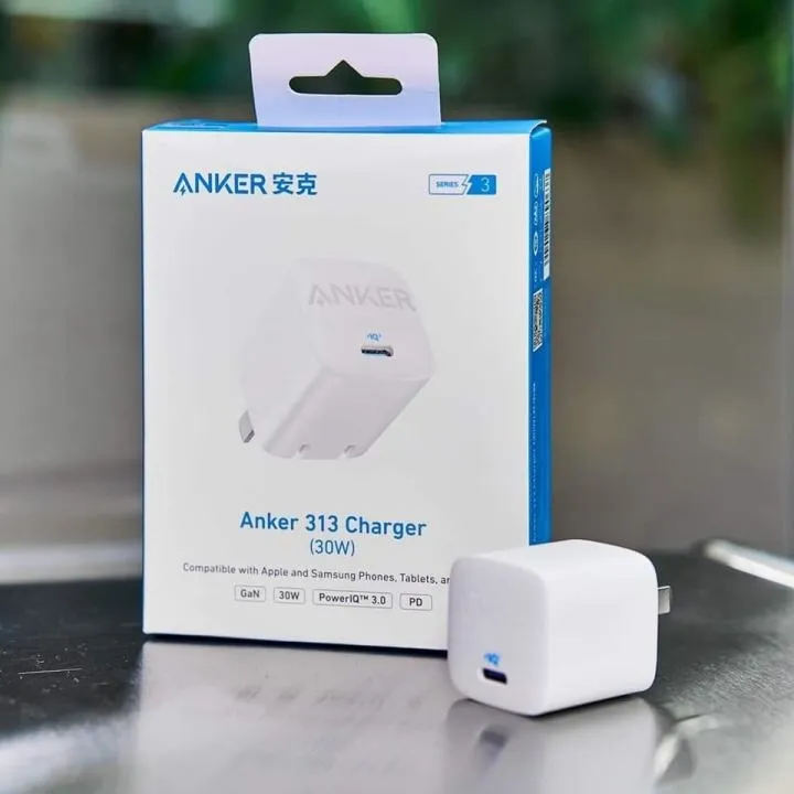Anker%20313%20GaN%2030W%20Fast%20Charging%20Power%20IQ%203.0%20PD%20Foldable%20Charger%20Adapter%20-%20Image%202