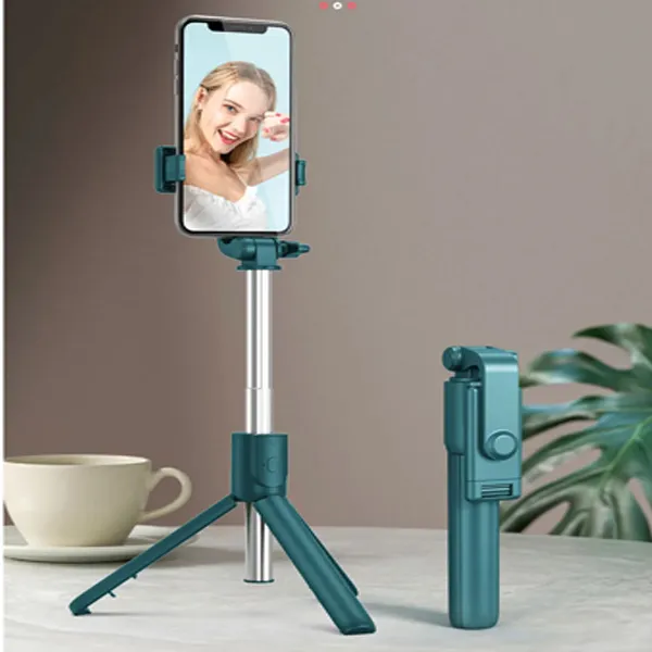 R1S%20Adjustable%204%20in%201%20Multifunctional%20Monopod%20Selfie%20Stick%20&%20Tripod%20with%20Selfie%20Light%20&%20Wireless%20Bluetooth%20Remote%20Control%20-%20Selfie%20Stick%20-%20Image%2010