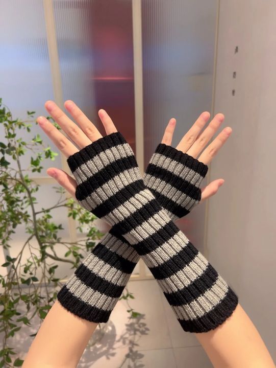 Warm%20Arm%20Warmers%20Women%20Wrist%20Elbow%20Thermal%20Glove%20Hand%20Arm%20Warmers%20Striped%20Knitted%20Woolen%20Elbow%20Mittens%20Cosplay%20Arm%20Sleeves%20-%20Image%205