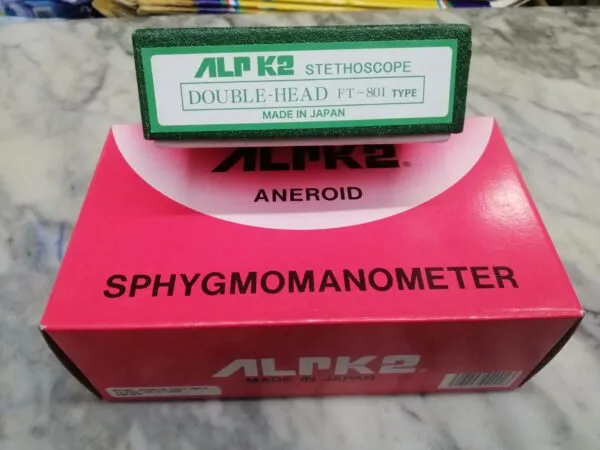 ALPK2%20Japan%20Blood%20Pressure%20Monitor%20Aneroid%20Sphygmomanometer%20-%20Analog%20BP%20Machine%20Set%20With%20Stethoscope%20-%20Image%203