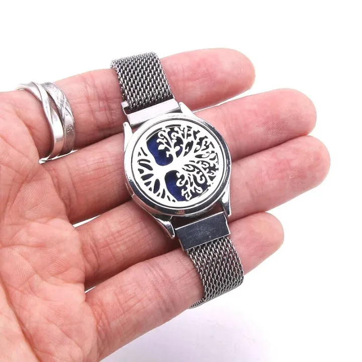 Aromatherapy%20Locket%20Bracelet%20Stainless%20Steel%20Bracelet%20Watch%20Wristband%20Essential%20Oil%20Aroma%20Perfume%20Locket%20Diffuser%20Bracelet%20-%20Image%205