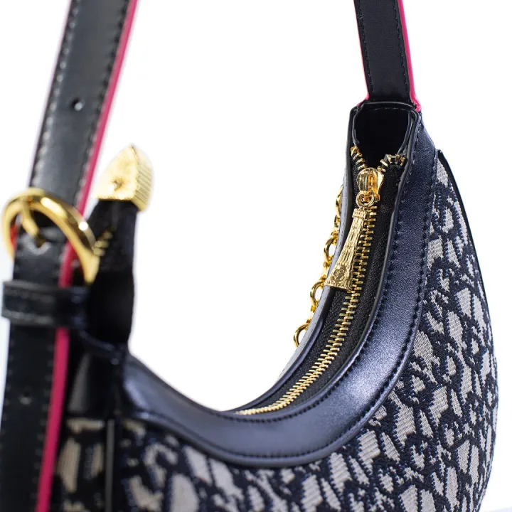 %E3%80%90FelikissFeili's%20Kiss%E3%80%91Classic%20Cowhide%20Knitted%20Embroidered%20New%20One-Shoulder%20Crossbody%20Underarm%20Bag%205005#%20-%20Image%202