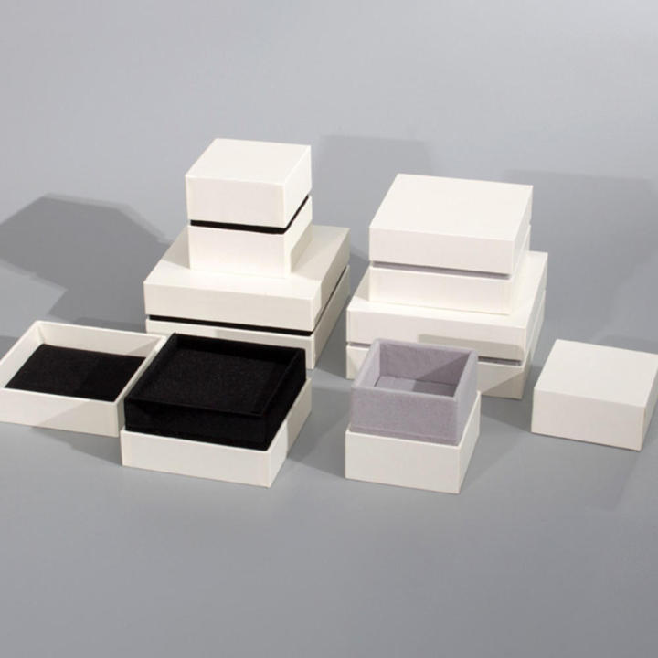 Three%20Layers%20Of%20Appearance%20White%20Filled%20Paper%20With%20Black%20Velvet%20And%20Gray%20Velvet%20Can%20Put%20Ring%20Earrings%20Necklace%20Jewelry%20Box%20-%20Image%206