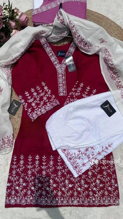 Luxury%20Summer%20Friendly%20Three-Piece%20Set%20-%20Image%202