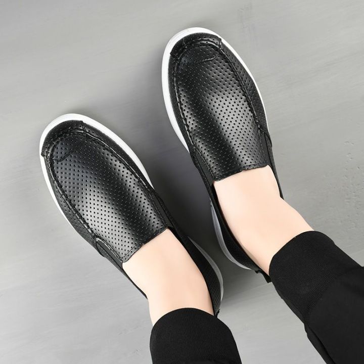 Chef%20Shoes%20Non-Slip%20Waterproof%20Hotel%20Work%20Shoes%20Oil-Proof%20Breathable%20Casual%20Work%20Shoes%20Leather%20Sandals%20Men's%20Soft%20Bottom%20Spring%20and%20Summer%20-%20Image%203