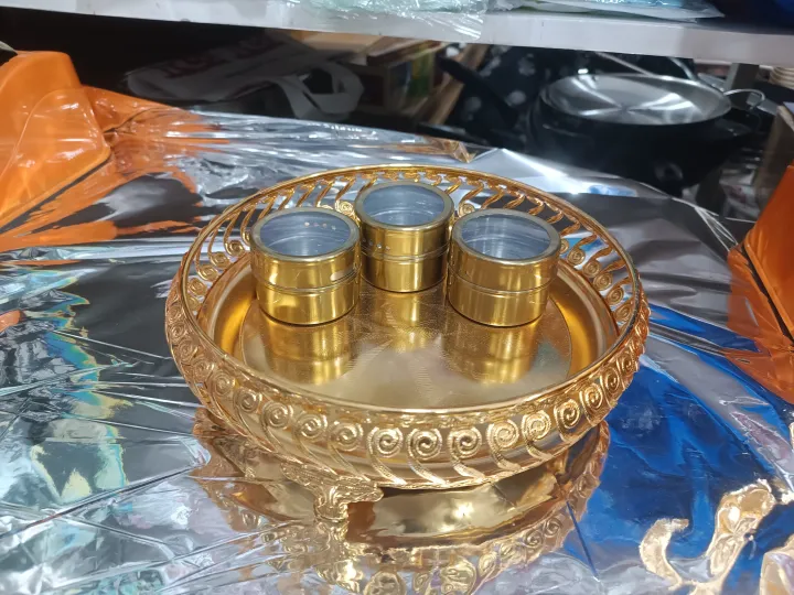 Paner%20Bata%20Pandan%20Sets%20Khandani%20China%20Golden%20Paner%20Box%20Betel%20Leaf%20Bowl%20Set%20-%20With%203%20Pots%20Experience%20Traditional%20Betel%20Leaf%20Serving%20With%20This%20Stylish%20Set%20-%20Image%203