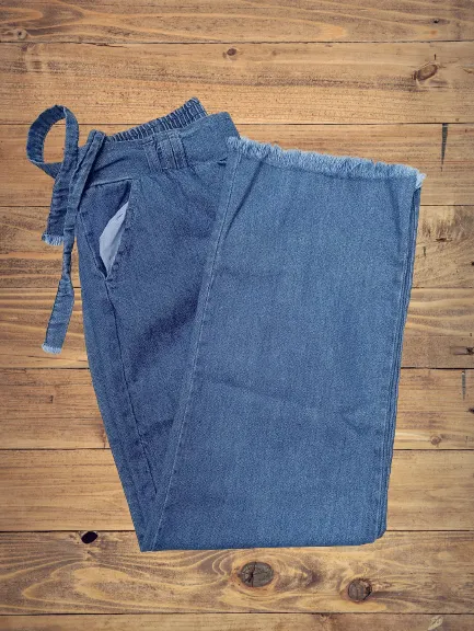 Ladies%20Stylish%20Pant%20new%20Trendy%20look%20Jeans%20Pant%20For%20Women%20-%20Image%202