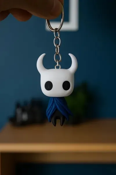 Hollow%20Knight%20Premium%20Miniature%20%E2%80%93%20Iconic%20Explorer%20Edition%20(Figurine%20&%20Keychain)%20-%20Image%202