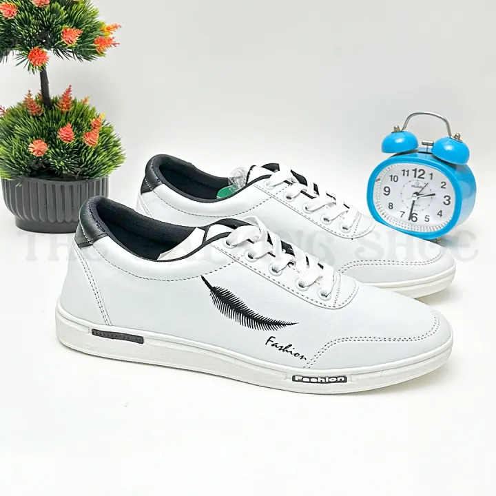 New%20Stylish%20and%20Fashionable%20Winter%20Exclusive%20Sneakers%20Converse%20Shoes%20for%20Men%20-%20White%20Shoes%20-%20Image%203