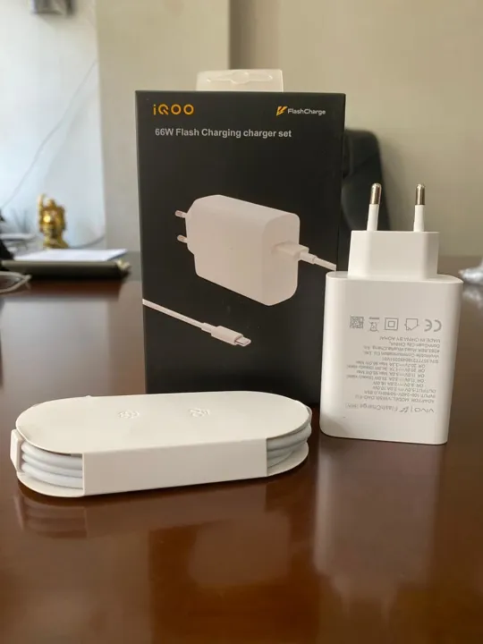 Vivo%20iQOO%2080W%20Flash%20Charger%20-%20iQOO%20VIVO%2080W%20Super%20Flash%20Charger%20With%20Type%20C%20Cable%20-%20Image%207