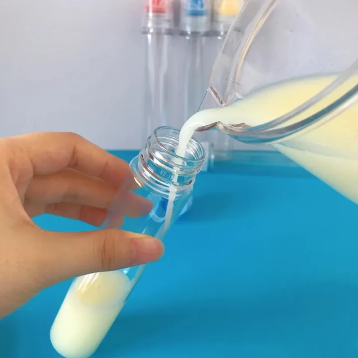 4pcs%20Plastic%20Honey%20Squeeze%20Bottles%20Salad%20Dressing%20Dispensers%20Refillable%20Condiment%20Containers%20Flip%20Cap%20Syrup/Sauce/Oil%20Squeezable%20-%20Image%202